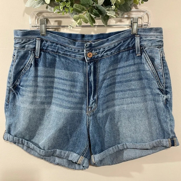 KanCan Lansing High Rise Denim Jean Shorts 31 - Picture 1 of 15